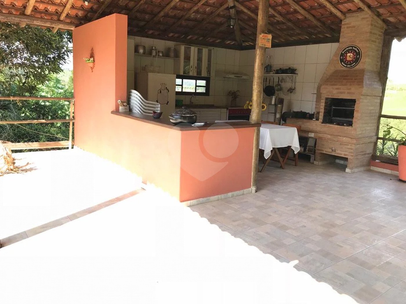 Chácara à venda com 4 quartos, sendo 3 suítes, em Monterrey, Louveira, SP