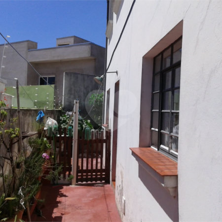 Sobrado à venda com 3 quartos em Vila Romanópolis, Ferraz de Vasconcelos, SP