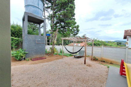 Casa à venda com 3 suítes no condomínio Chácaras do Lago, Vinhedo - SP
