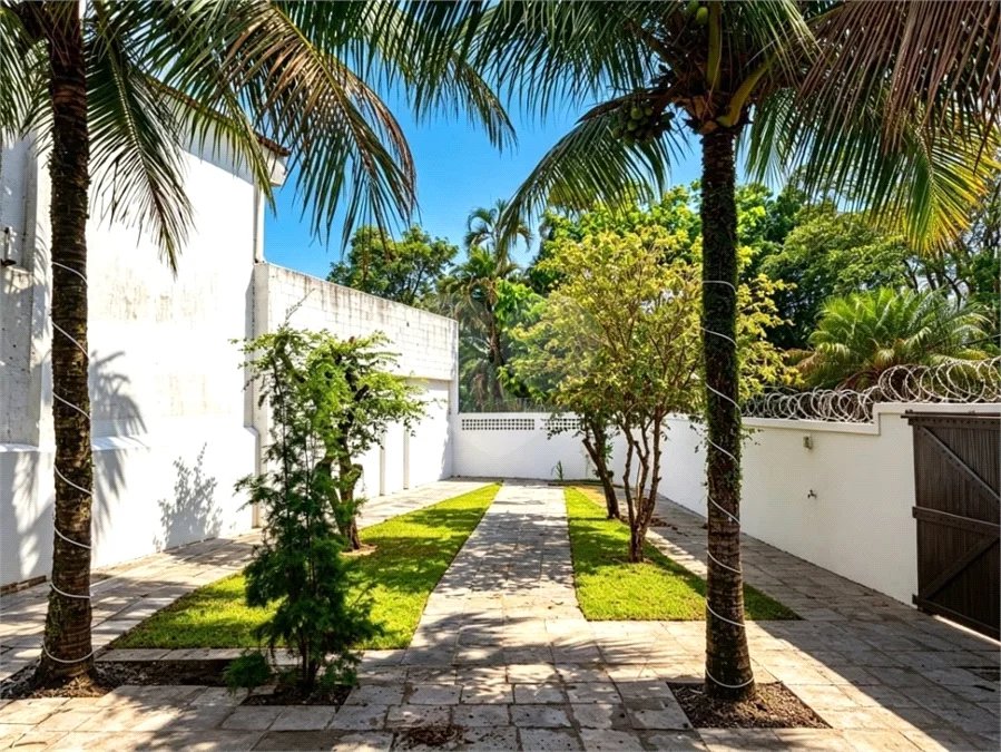Casa à venda com 3 quartos, sendo 1 suíte, em Vargem Pequena, Rio de Janeiro, RJ