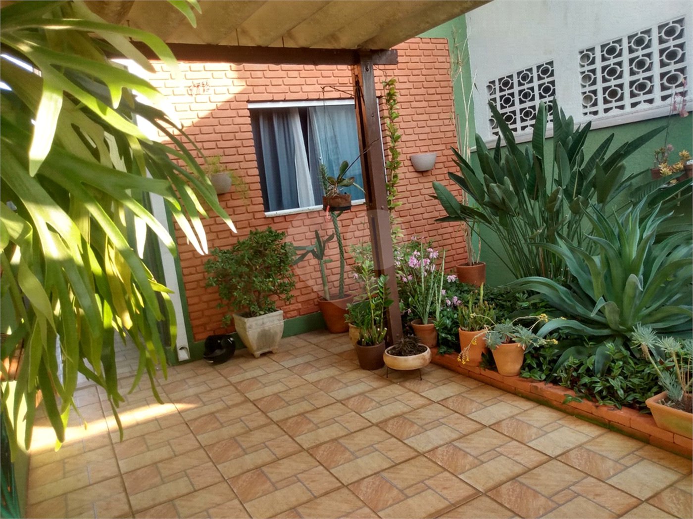 Casa à venda com 2 quartos em Vila Aurora, Itapetininga, SP