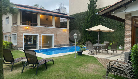 Casa à venda com 4 suítes em Granja Julieta, São Paulo, SP
