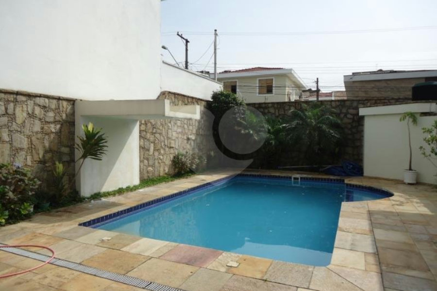 Casa Térrea à venda com 3 quartos, sendo 1 suíte,  em Vila Mariana, São Paulo, SP