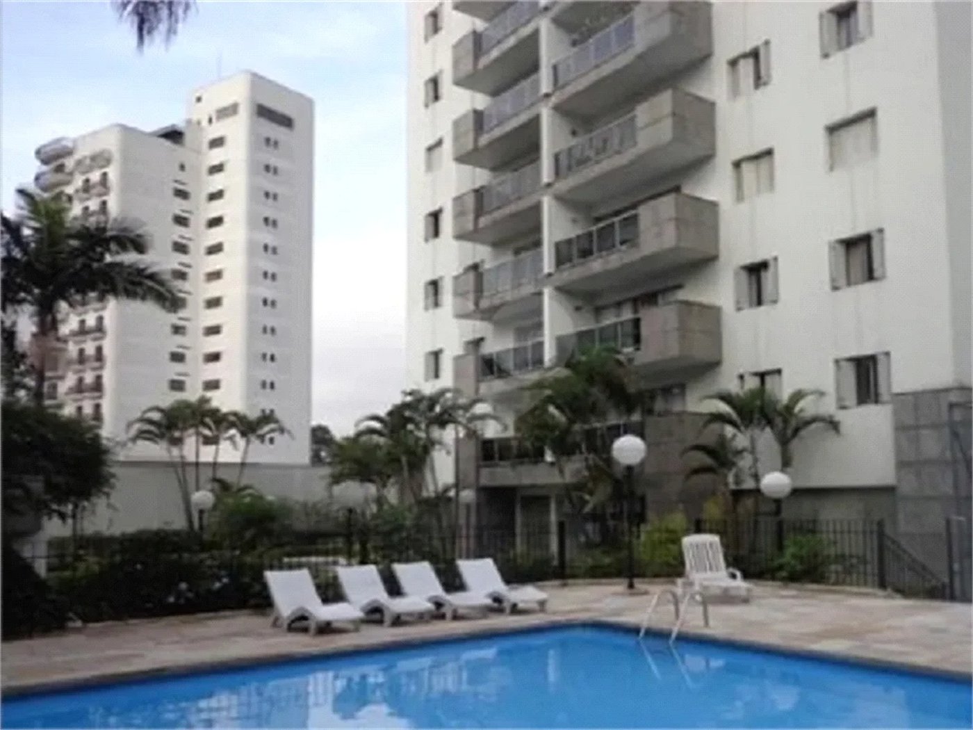 Apartamento à venda com 3 quartos, sendo 1 suíte,  em Vila Andrade, São Paulo, SP