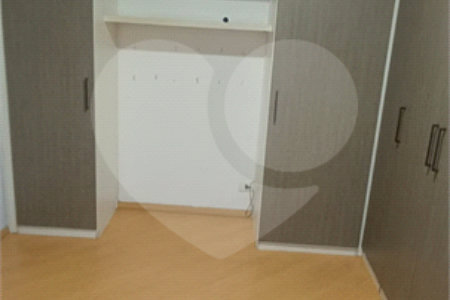 Casa para alugar com 4 quartos, sendo 2 suítes, em Jardim Las Vegas, Santo André, SP