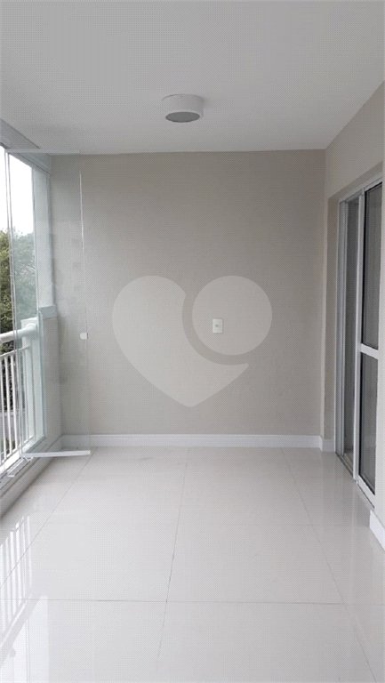 Apartamento à venda com 3 quartos, sendo 1 suíte,  em Jardim Vazani, São Paulo, SP