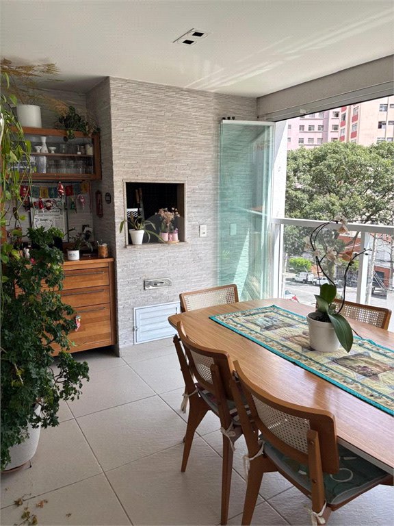 Apartamento à venda com 3 suítes em Aclimação, São Paulo, SP
