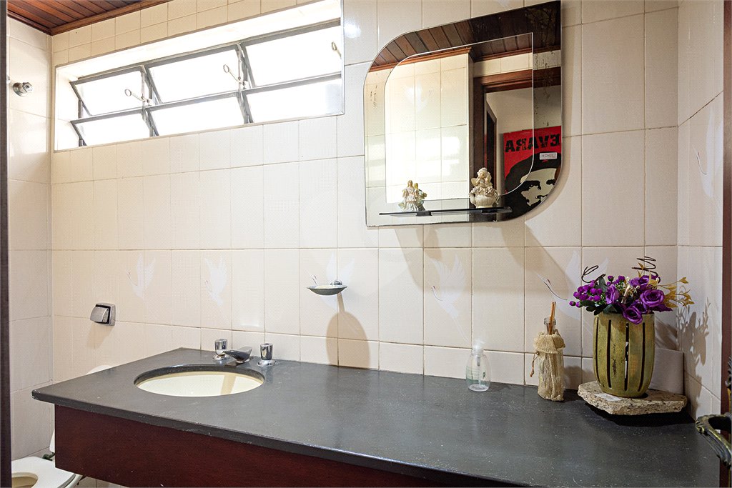 Casa para alugar com 5 quartos, sendo 2 suítes, em Brooklin, São Paulo, SP