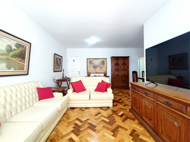 Apartamento à venda com 3 quartos, sendo 1 suíte,  em Alto da Boa Vista, São Paulo, SP