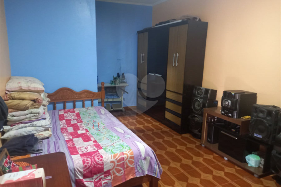 Sobrado à venda com 4 quartos, sendo 2 suítes, em Vila Nova Cachoeirinha, São Paulo, SP