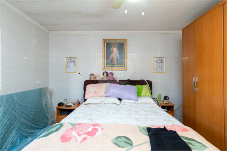 Casa à venda com 3 quartos, sendo 1 suíte, em Jardim Paris, São Paulo, SP