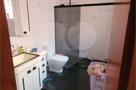 Casa à venda com 5 quartos, sendo 1 suíte, em Vila Hortência, Sorocaba, SP