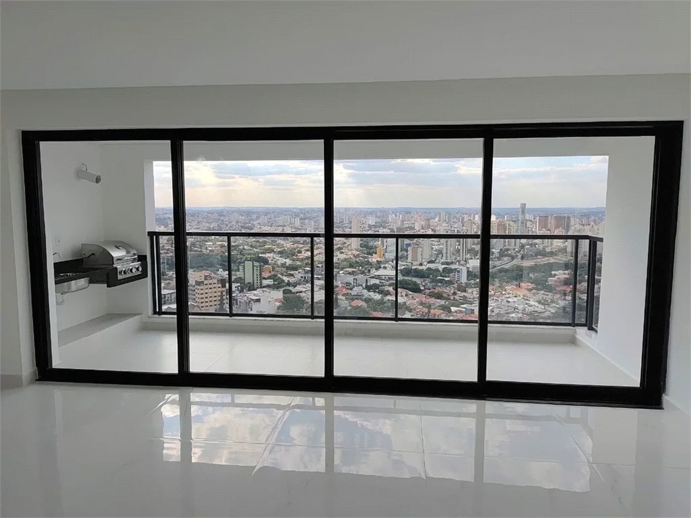 Apartamento à venda com 3 suítes em Parque Campolim, Sorocaba, SP
