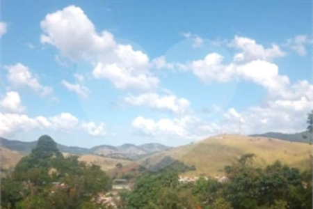 Terreno à venda no Centro, Piracaia, SP