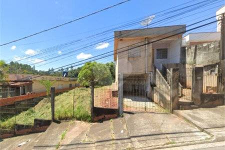 Casa à venda com 3 quartos em Jardim Caparelli (mailasqui), São Roque, SP