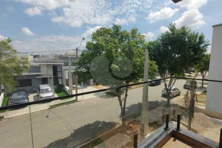 Casa à venda com 3 suítes no condomínio Terras de São Francisco, Sorocaba - SP