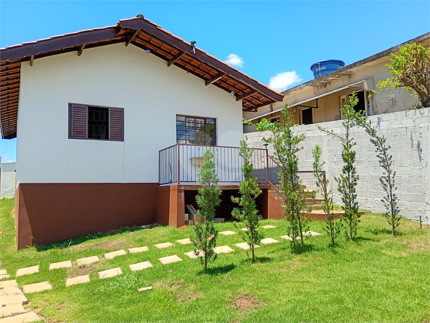 Casa Térrea à venda com 3 quartos em Guaxinduva, Atibaia, SP