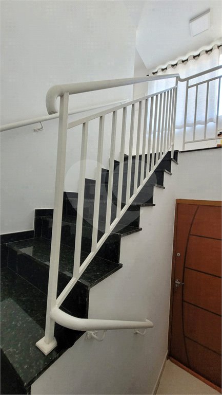 Casa à venda com 2 suítes no condomínio Residencial Sophia, São Paulo - SP