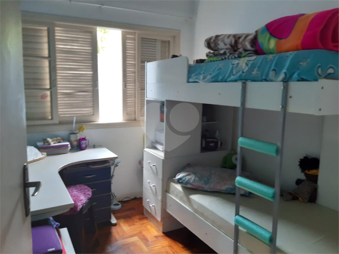 Sobrado à venda com 3 quartos, sendo 1 suíte, em Tremembé, São Paulo, SP