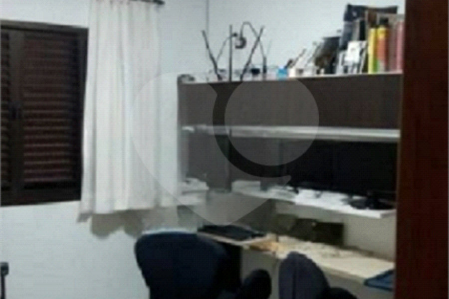 Sobrado à venda com 4 quartos, sendo 2 suítes, em Tremembé, São Paulo, SP