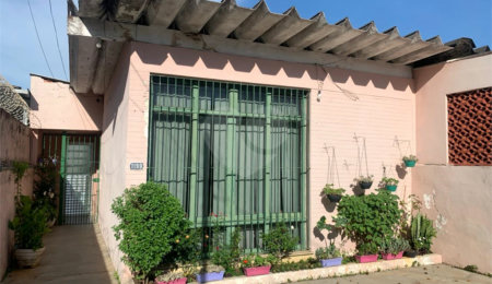 Casa à venda com 3 quartos, sendo 1 suíte,  em Parque Edu Chaves, São Paulo, SP