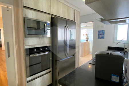Apartamento à venda com 3 quartos, sendo 1 suíte, em Vila Regente Feijó, São Paulo, SP