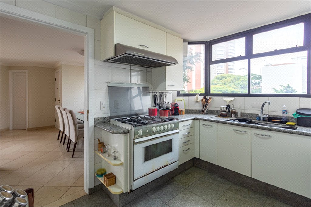 Apartamento à venda com 3 quartos, sendo 1 suíte, em Perdizes, São Paulo, SP