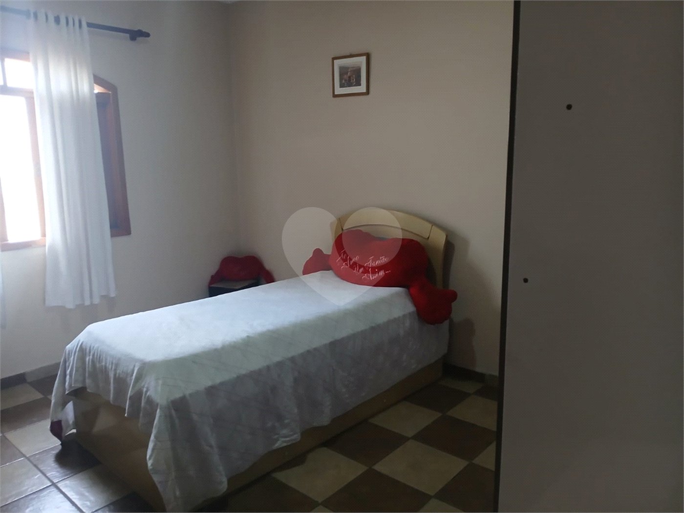Casa à venda com 4 quartos, sendo 1 suíte, em Jardim Rosa de Franca, Guarulhos, SP