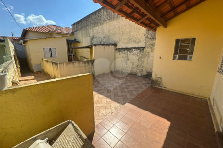 Casa à venda com 4 quartos, sendo 1 suíte, em Vila Maria, Itapetininga, SP