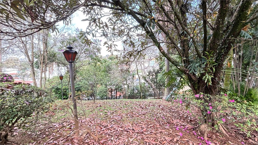 Sobrado à venda ou para alugar com 15 quartos em Tremembé, São Paulo, SP