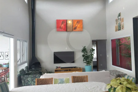 Casa à venda ou para alugar com 4 quartos, sendo 1 suíte, no condomínio Colinas de Inhandjara, Itupeva - SP