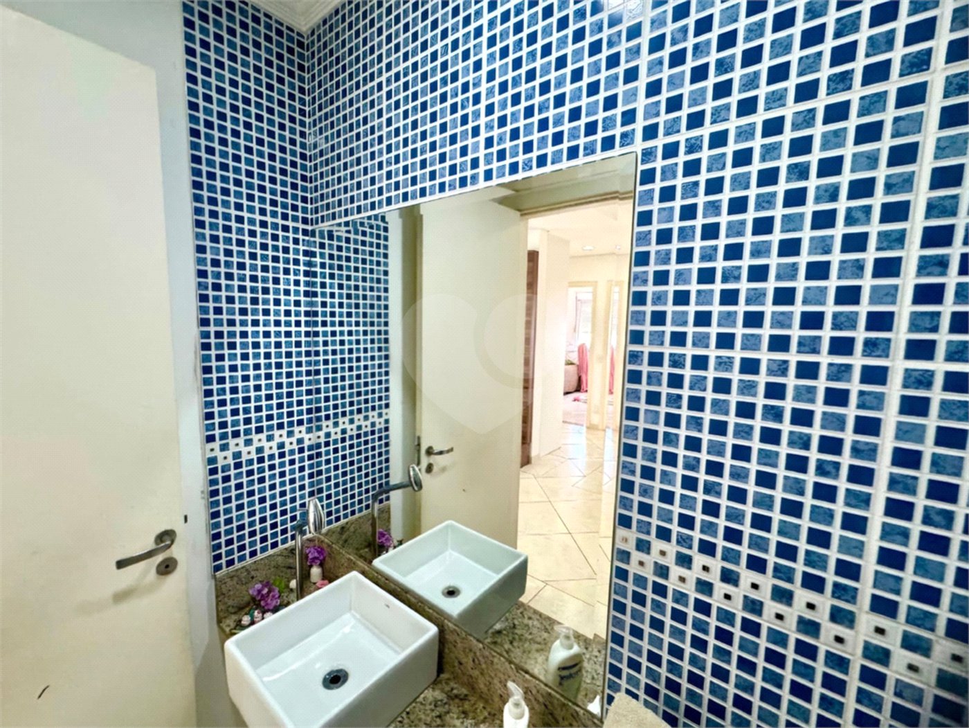 Apartamento à venda com 3 quartos, sendo 1 suíte, em Vila Galvão, Guarulhos, SP