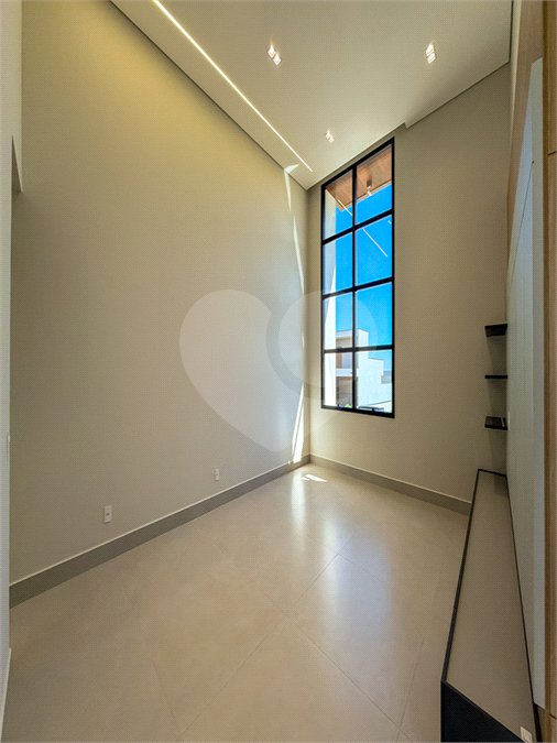 Casa à venda com 3 suítes no condomínio Residencial Dona Maria Candida, Indaiatuba - SP