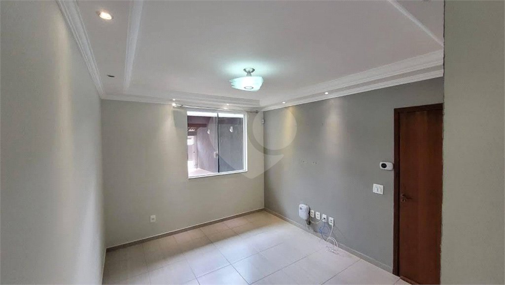 Sobrado à venda com 2 quartos, sendo 1 suíte,  em Vila Suissa, Mogi das Cruzes, SP