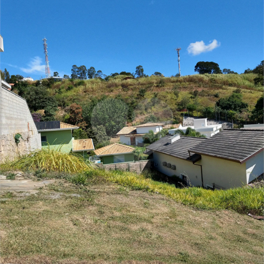 Terreno à venda com 1 suíte em Pinheirinho, Vinhedo, SP