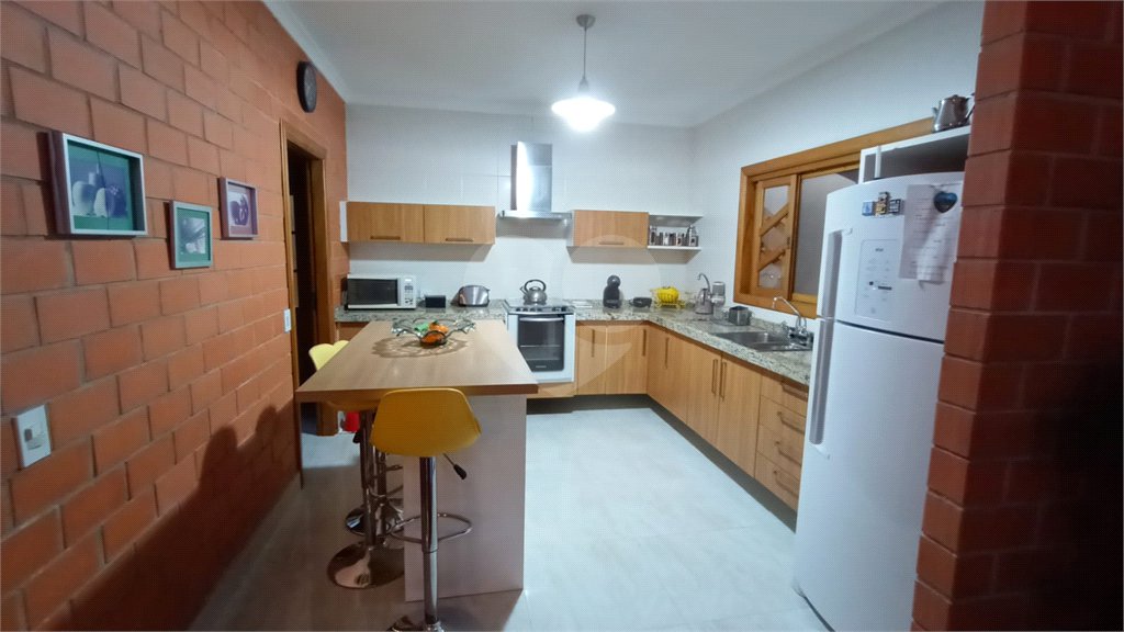 Casa à venda ou para alugar com 3 quartos, sendo 1 suíte, no condomínio Paysage Noble, Vargem Grande Paulista - SP