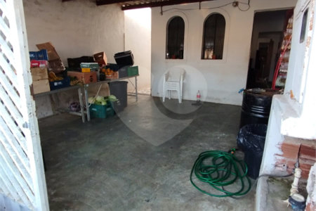 Casa à venda com 2 quartos, sendo 1 suíte,  em Jardim Layr, Mogi das Cruzes, SP