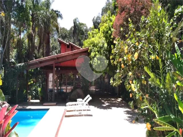 Casa Térrea à venda com 5 quartos, sendo 4 suítes,  em Serra da Cantareira, Mairiporã, SP