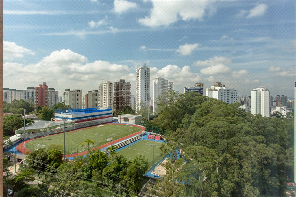 Apartamento à venda com 4 suítes em Vila Suzana, São Paulo, SP