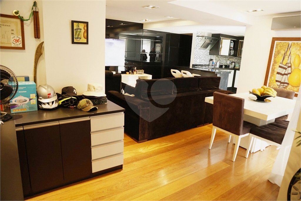 Apartamento à venda com 3 quartos, sendo 2 suítes, em Santana, São Paulo, SP