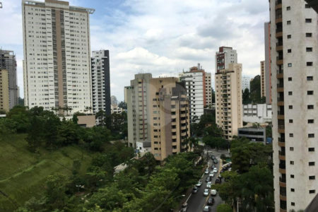 Apartamento à venda com 4 quartos, sendo 2 suítes,  em Vila Andrade, São Paulo, SP
