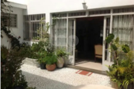 Casa à venda ou para alugar com 2 quartos, sendo 1 suíte, em Vila Mariana, São Paulo, SP