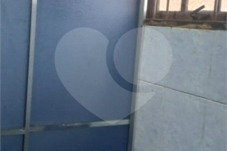Casa à venda com 3 quartos, sendo 1 suíte, em Jardim dos Ipês, Suzano, SP