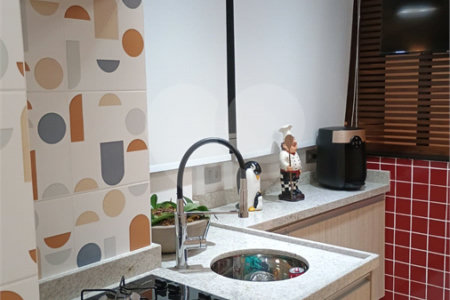 Apartamento à venda com 3 suítes em Jardim Marajoara, São Paulo, SP
