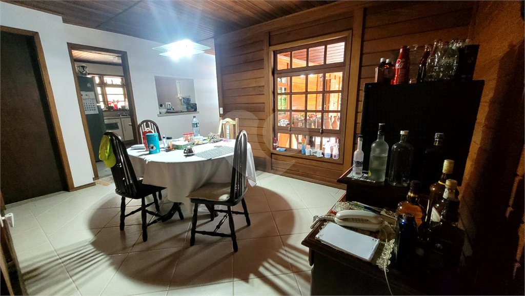 Casa à venda com 3 suítes no condomínio Sausalito, Mairiporã - SP