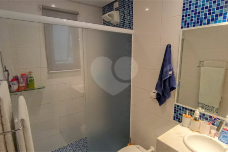 Apartamento à venda com 2 quartos, sendo 1 suíte, em Pitangueiras, Guarujá, SP