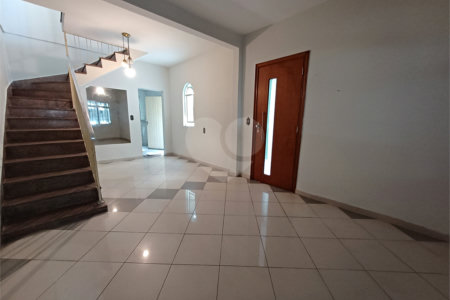 Sobrado à venda com 3 quartos em Vila Medeiros, São Paulo, SP