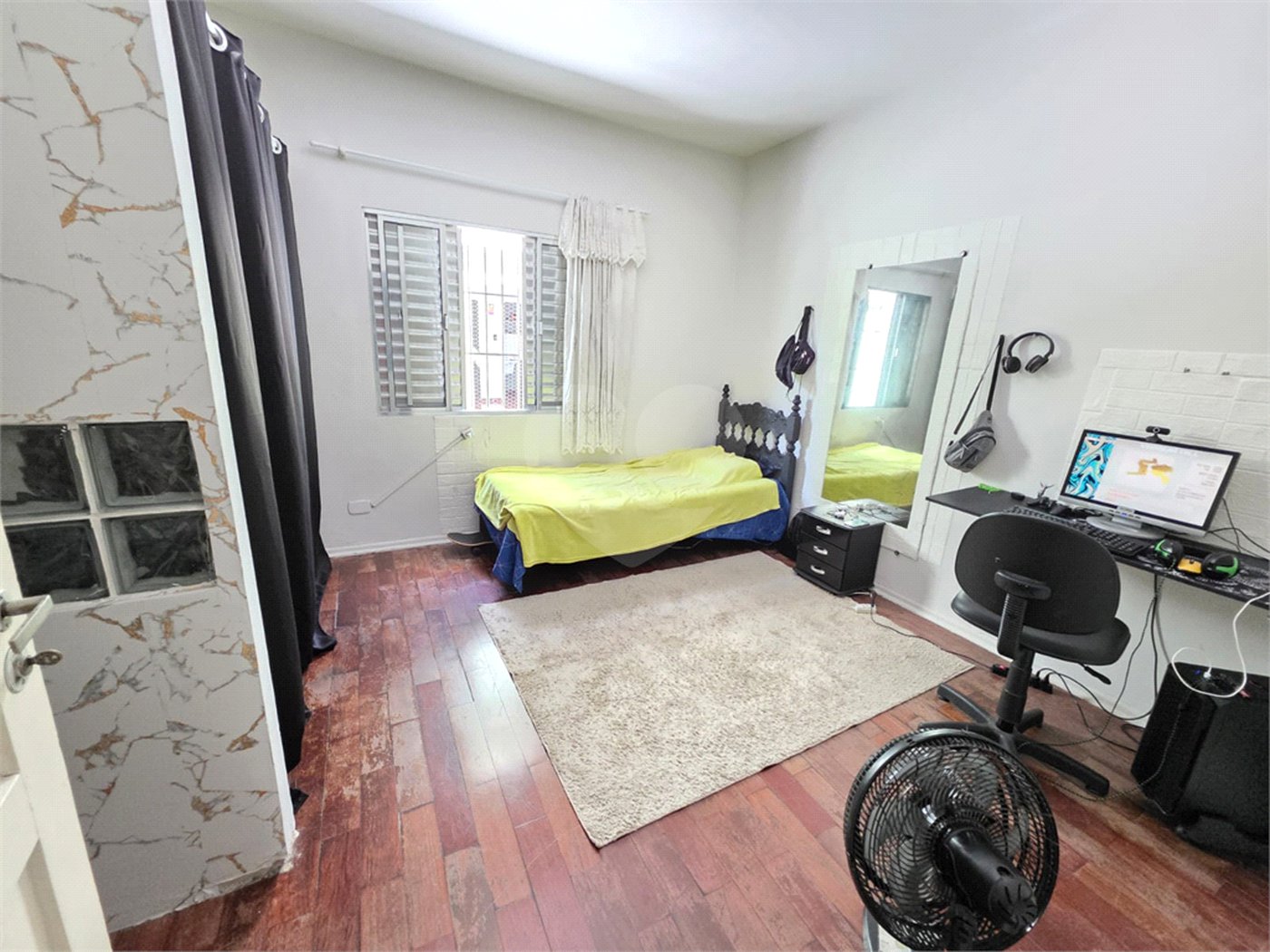 Casa à venda com 3 quartos, sendo 1 suíte,  em Ferreira, São Paulo, SP