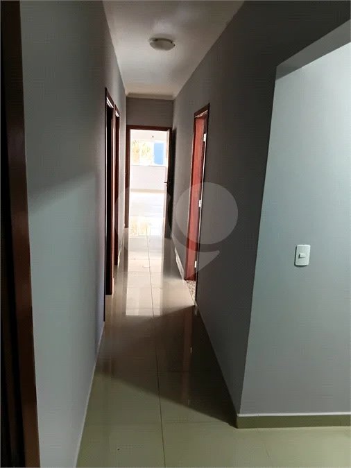 Casa à venda com 3 quartos, sendo 1 suíte,  no condomínio Residencial Eldorado, São Carlos - SP