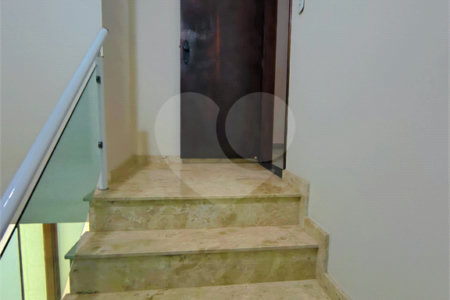 Sobrado à venda com 3 quartos, sendo 1 suíte,  em Jardim Alice, Indaiatuba, SP